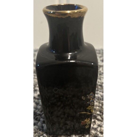 Set of 2 VTG Asian Black with Floral with Gold Trim Mini Vases Bud Vase Japan - Picture 8 of 14